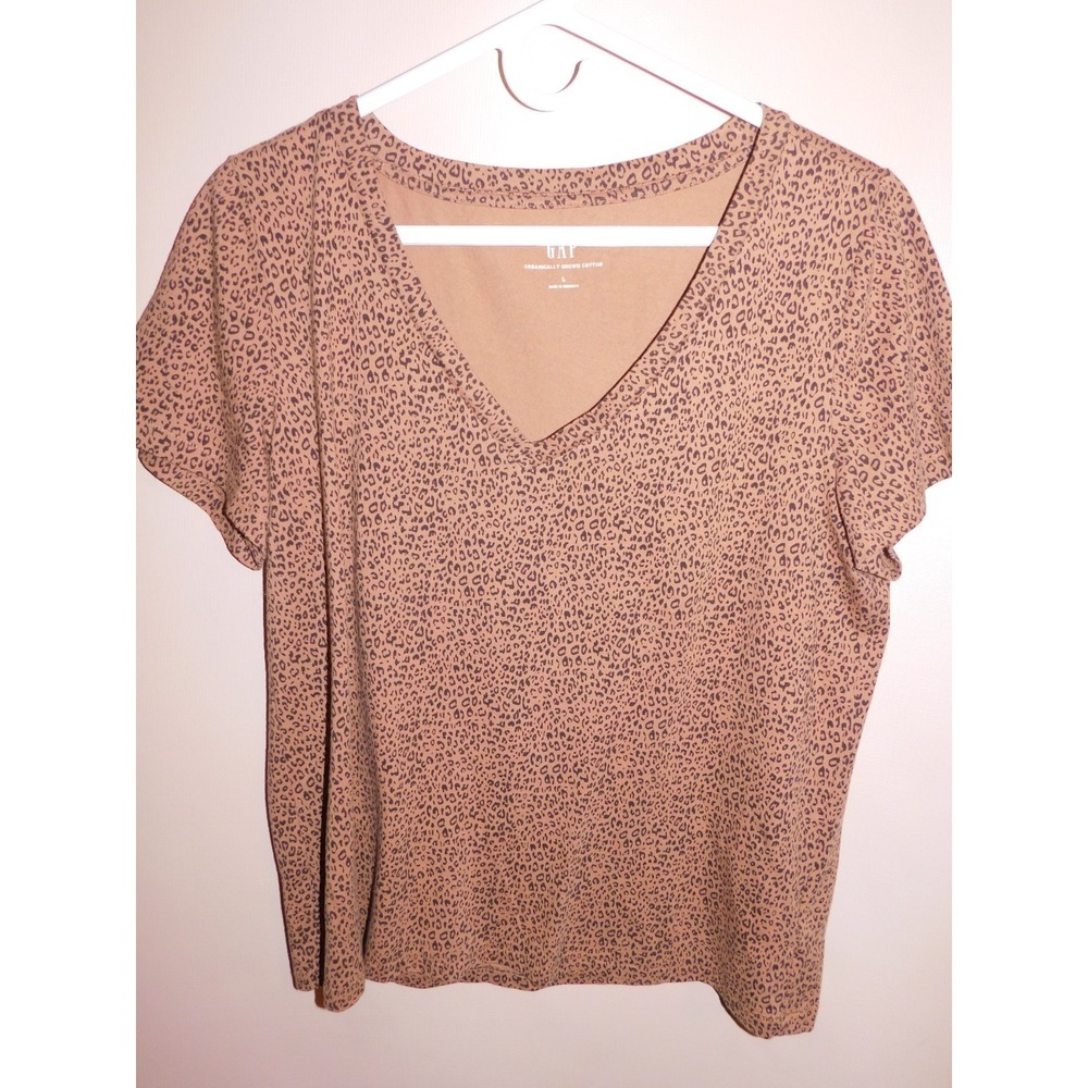 GAP Women's Short Sleeve V-Neck Leopard Print Tee - Tan and Black